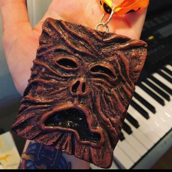 Evil Dead Necronomicon Christmas Decoration - Picture 1 of 3